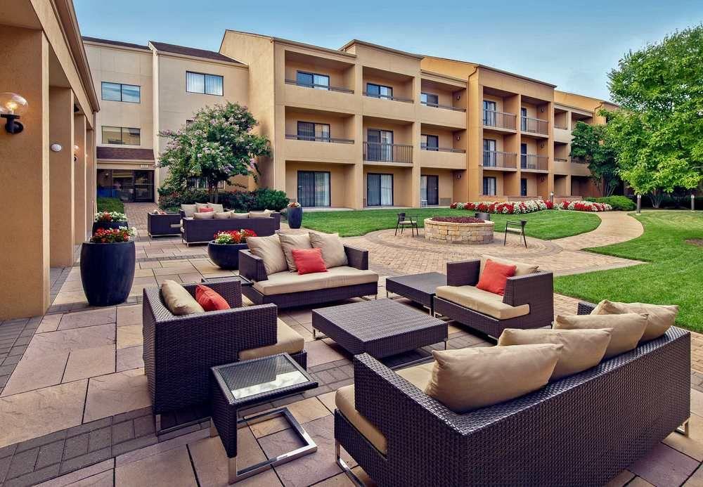 Hotel Courtyard By Marriott Fairfax Fair Oaks Exterior foto