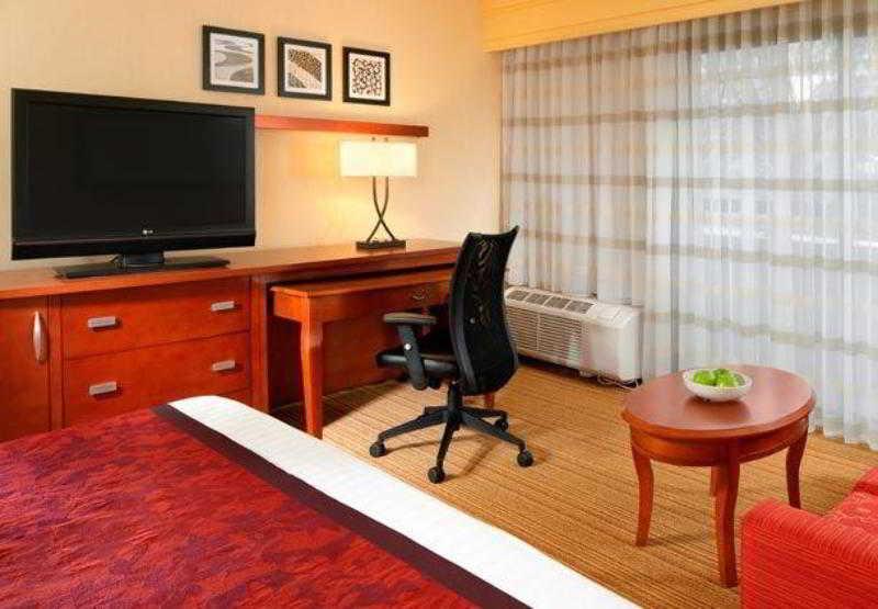 Hotel Courtyard By Marriott Fairfax Fair Oaks Habitación foto